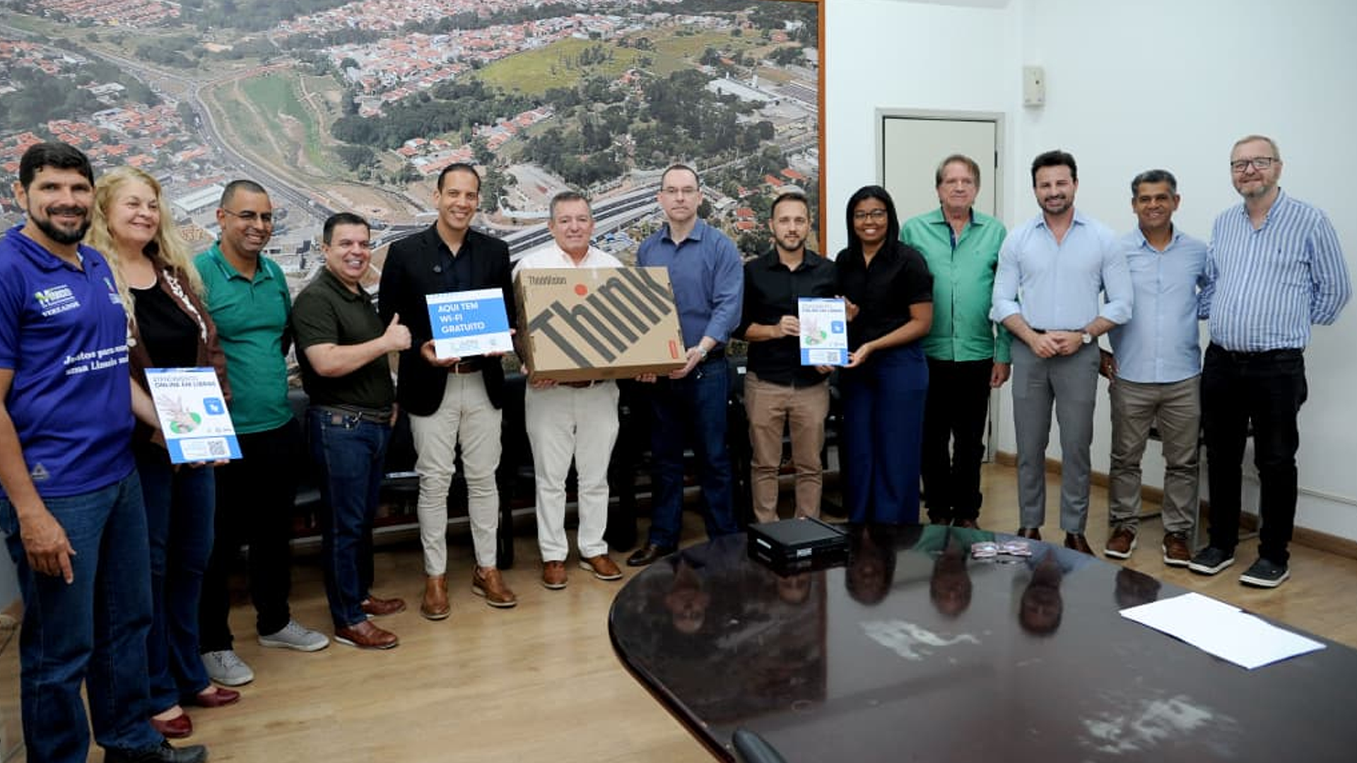 Limeira Digital Prefeitura lança Wi-Fi gratuito em unidades de saúde e entrega 90 computadores