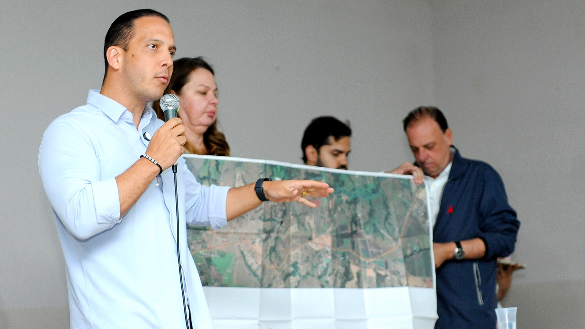 Prefeitura apresenta projeto de asfaltamento da Estrada da Balsa