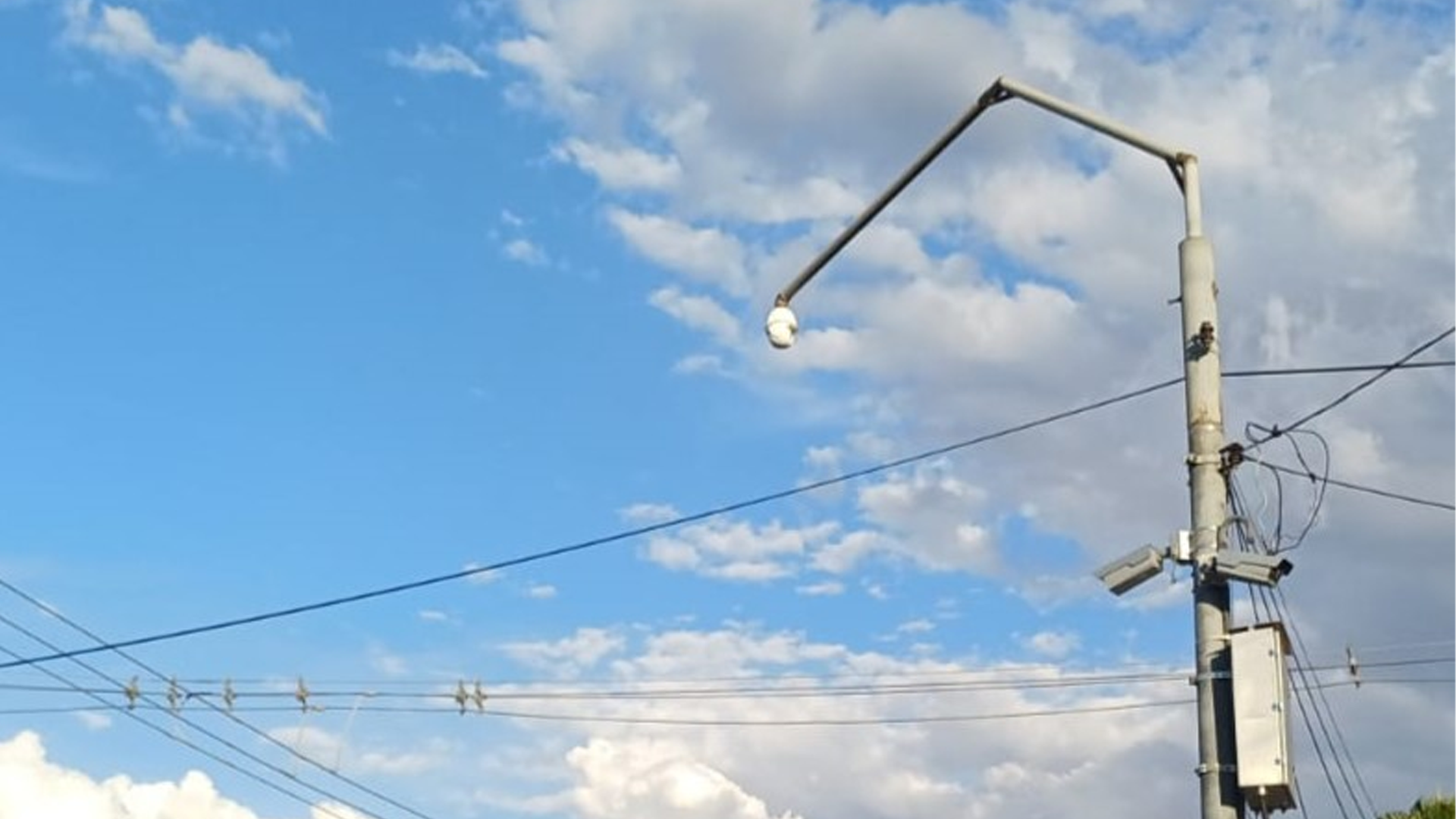 Prefeitura notifica empresa de câmeras por irregularidades no serviço