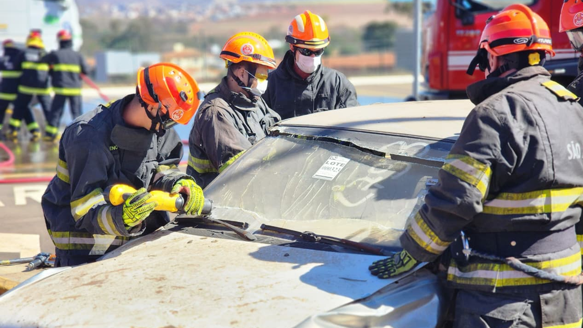 Simulado de acidente em rodovia mobiliza equipes de emergência em Limeira