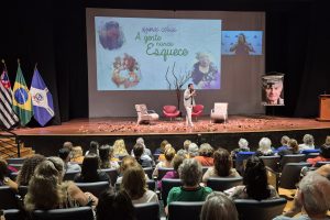 Teatro Nair Bello recebe seminário sobre Alzheimer em Limeira