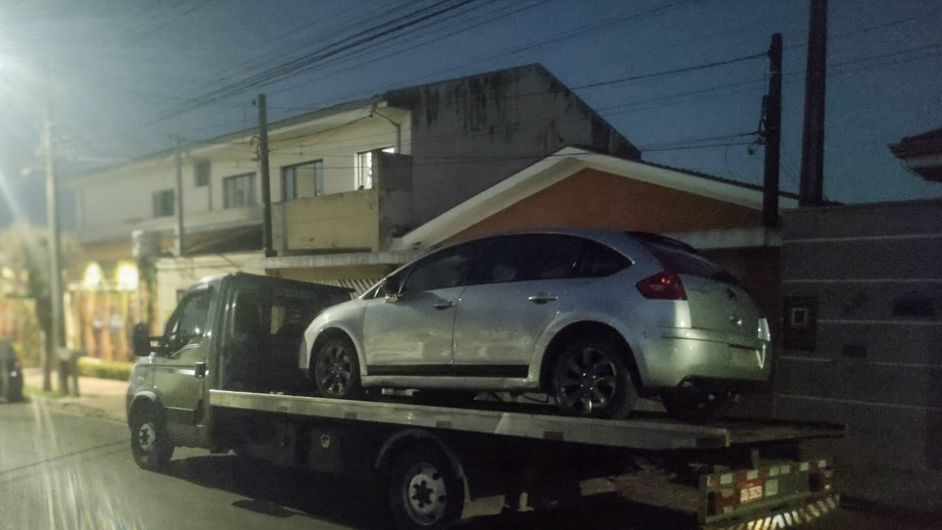Trio é detido em Limeira após tentativa de venda de carro furtado