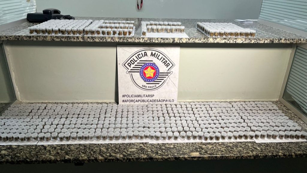 281025 – MOTO FURTADA E CASA COM DROGAS 5