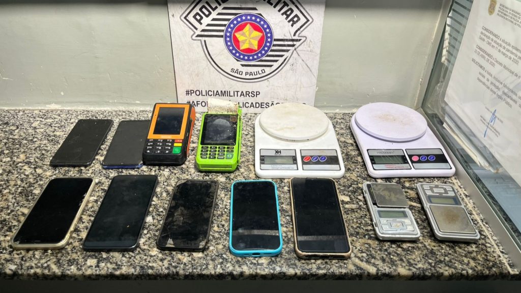 281025 – MOTO FURTADA E CASA COM DROGAS 6