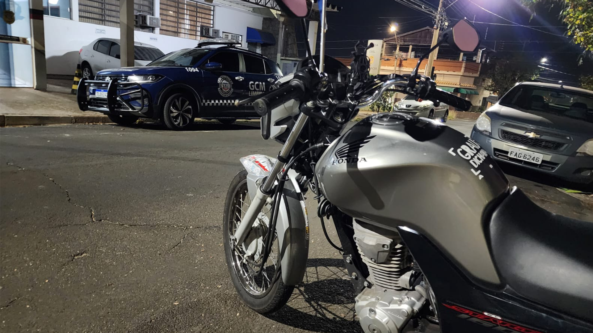 Adolescente de 16 anos é apreendido após fuga de moto no Jd. Elite, em Limeira