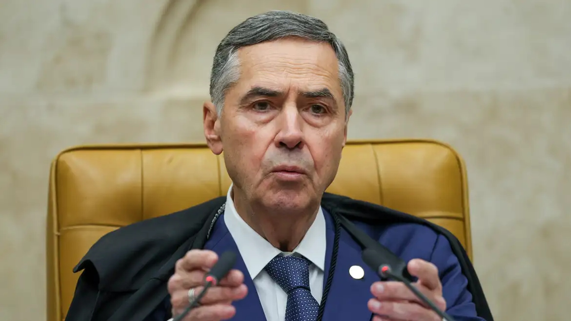 Barroso vota por descriminalizar aborto até 12ª semana de gestação