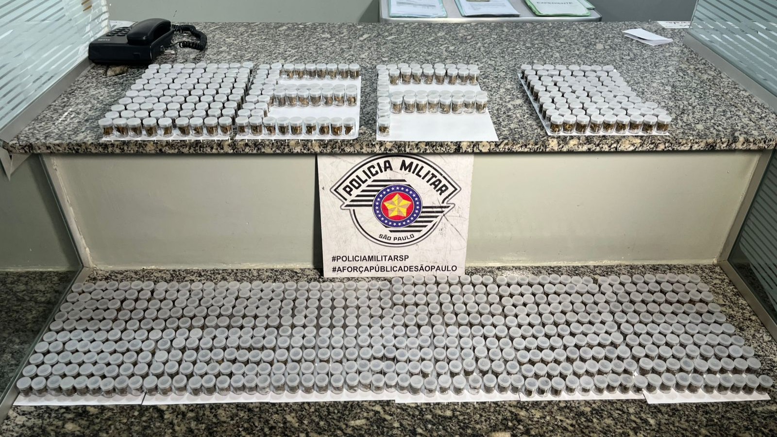 Denúncia leva PM a casa com drogas, arma e moto furtada em Limeira