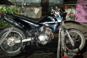 Dupla é presa após abandonar moto furtada na Vila Fascina, em Limeira
