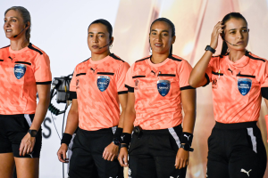 Edina Alves disputa prêmio internacional de melhor árbitra de 2025