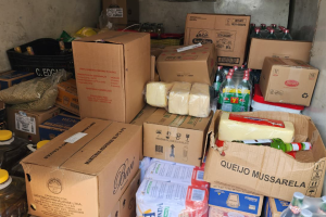 GCM apreende furgão com alimentos e bebidas alcóolicas em condições irregulares em Limeira
