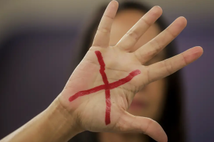 Governo define regras para pensão a filhos de vítimas de feminicídio