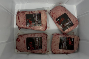 Homem é detido após tentar furtar peças de picanha em supermercado de Limeira