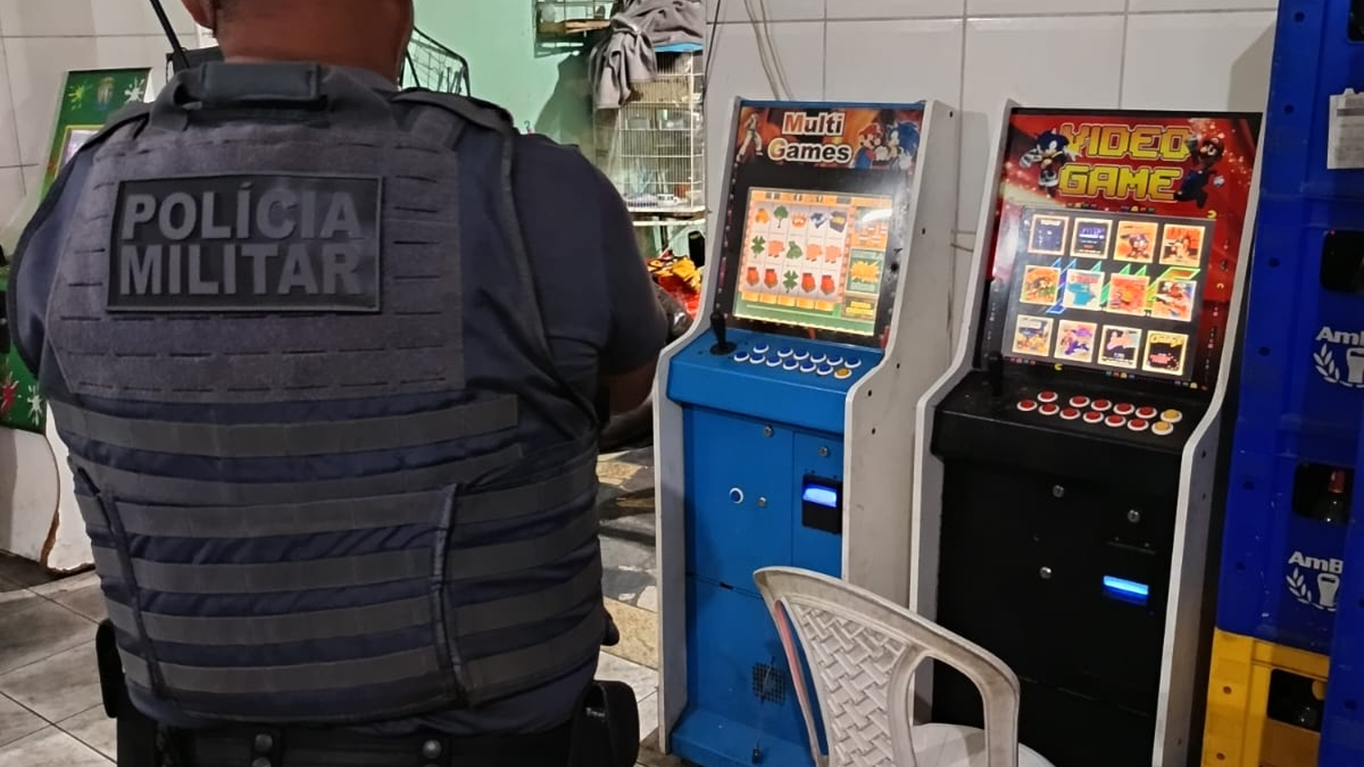 Máquinas de jogos de azar são apreendidas em bar no Jd. Gustavo Peccinini