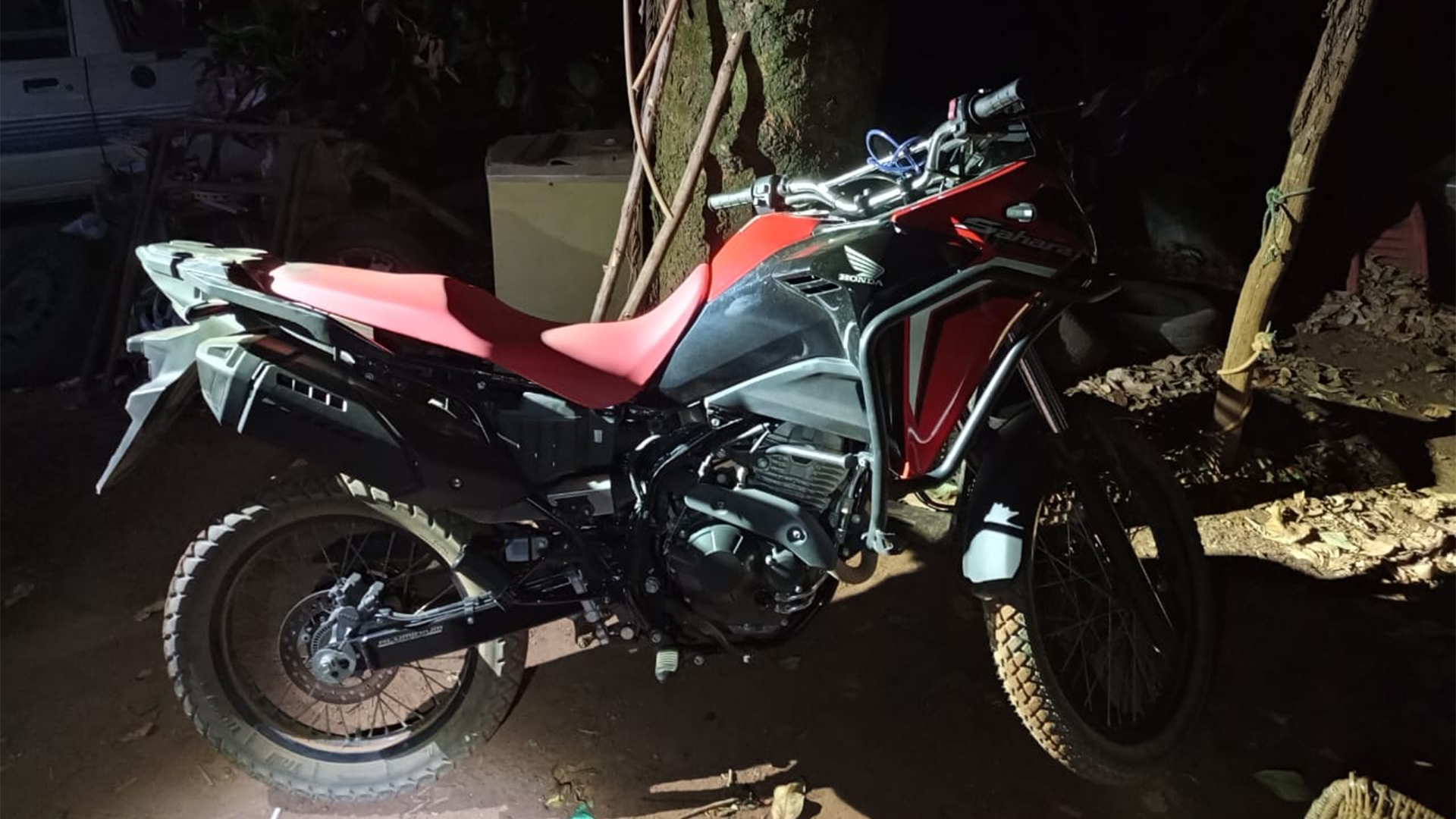 Moto furtada é encontrada em propriedade rural de Limeira; jovem confessa o crime