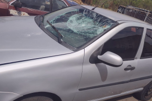 Motorista de aplicativo tem carro destruído após corrida em Limeira