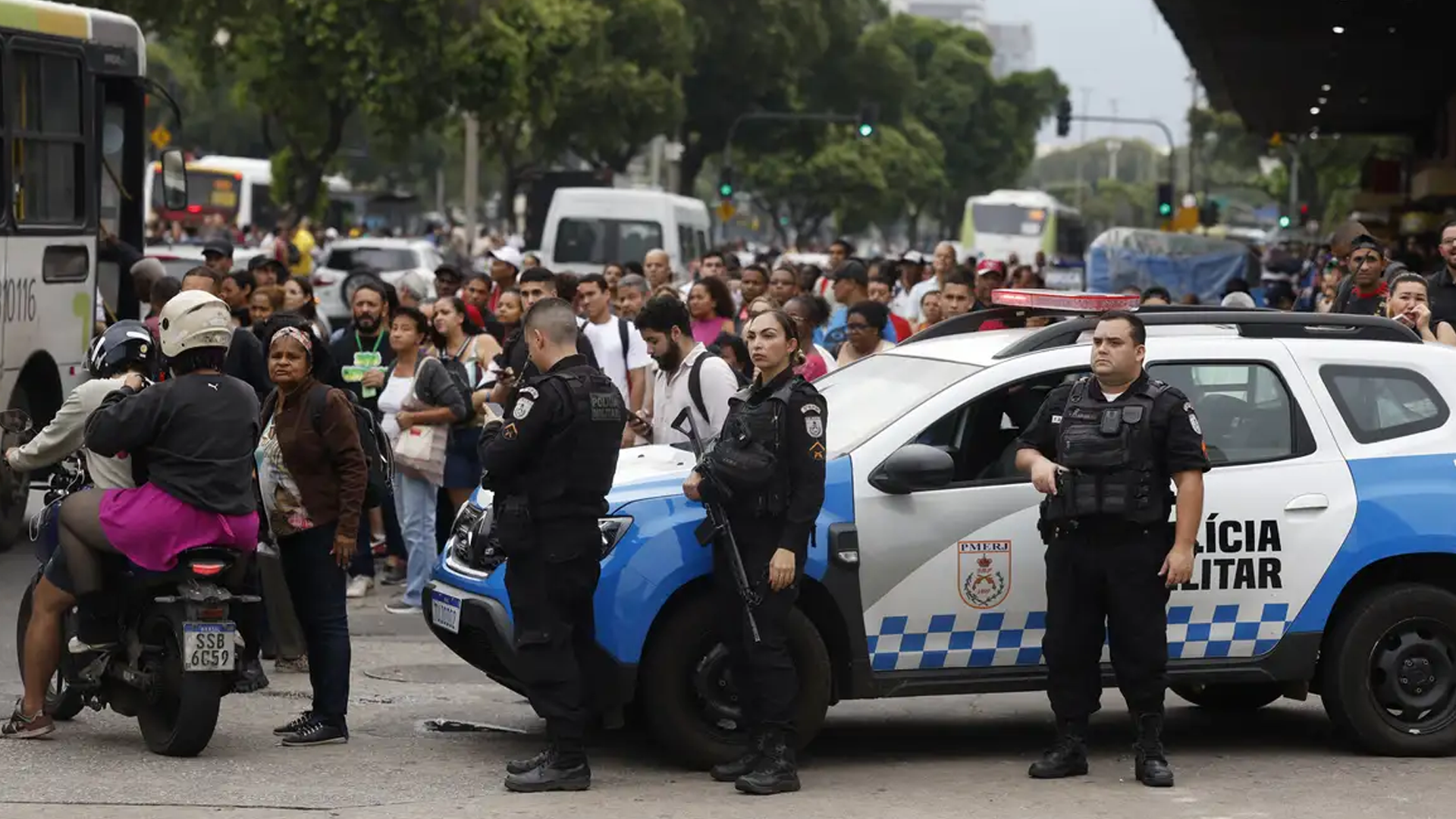 Operação no Rio é a maior em 15 anos e a mais letal no estado