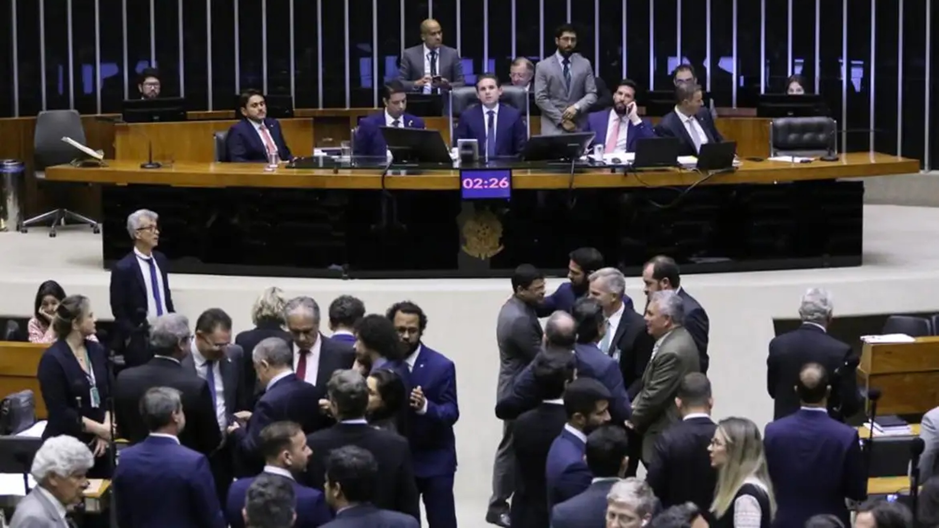 Câmara aprova texto-base do projeto de lei antifacção