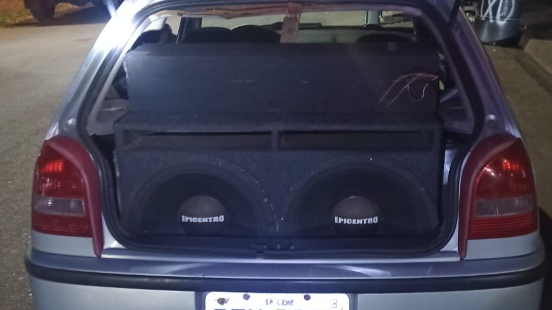 Carro é apreendido após atingir 117 decibéis e gerar reclamações de moradores em Limeira