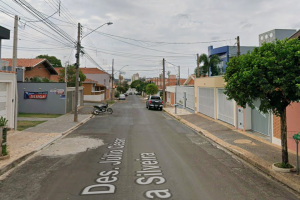 Casa é arrombada e furtada na Vila Cláudia, em Limeira, enquanto moradora trabalhava
