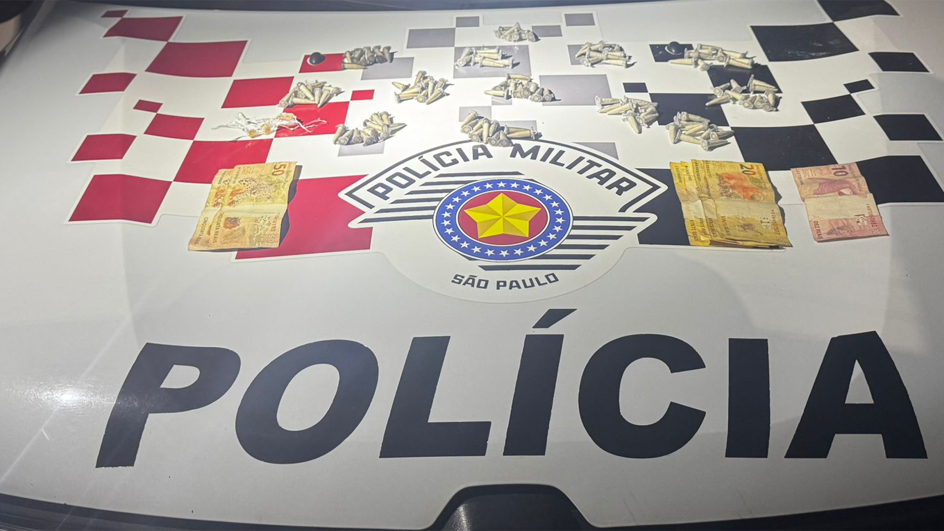 Dupla é presa com porções de drogas no Profilurb, em Limeira