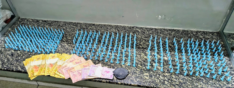 Grande quantidade de cocaína é apreendida em residência no Abílio Pedro, em Limeira