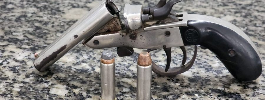 Moradores impedem idoso de dirigir embriagado e GCM encontra arma dentro do carro