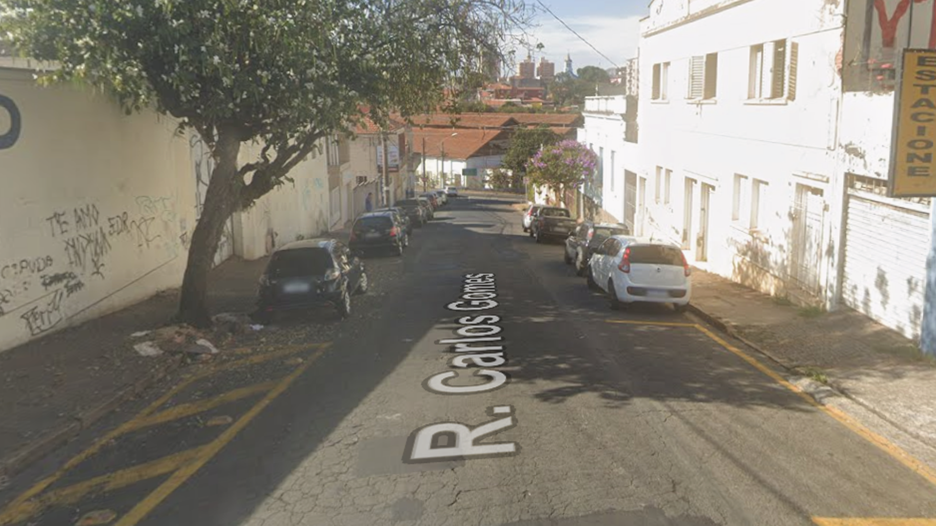 Moto com placa artesanal adulterada é apreendida no Centro de Limeira