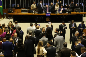 Motta adia votação de PL Antifacção para 18 de novembro