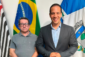 Murilo Félix troca comando nas Secretarias de Habitação e Transportes e aposta em tecnologia para modernizar serviços