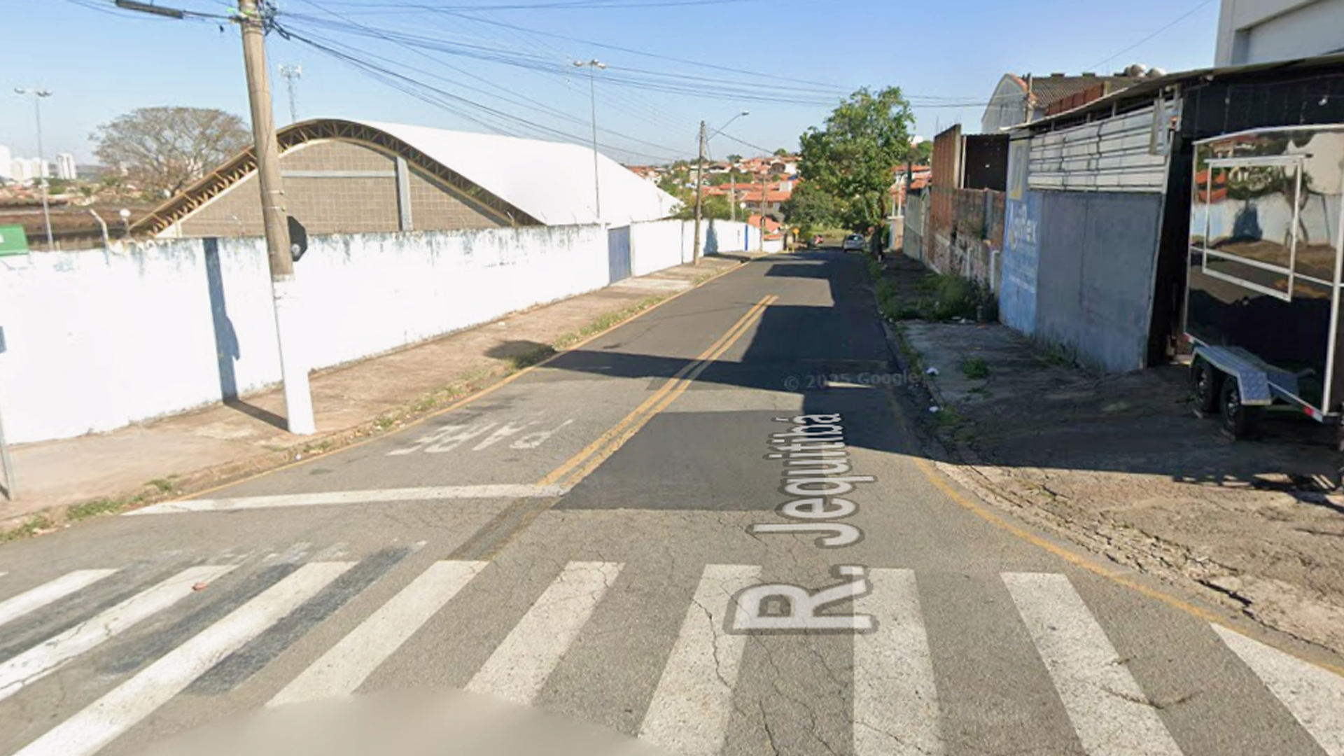 Trecho da Rua Jequitibá, na Vila Queiroz, passa a ter sentido único a partir de quarta-feira