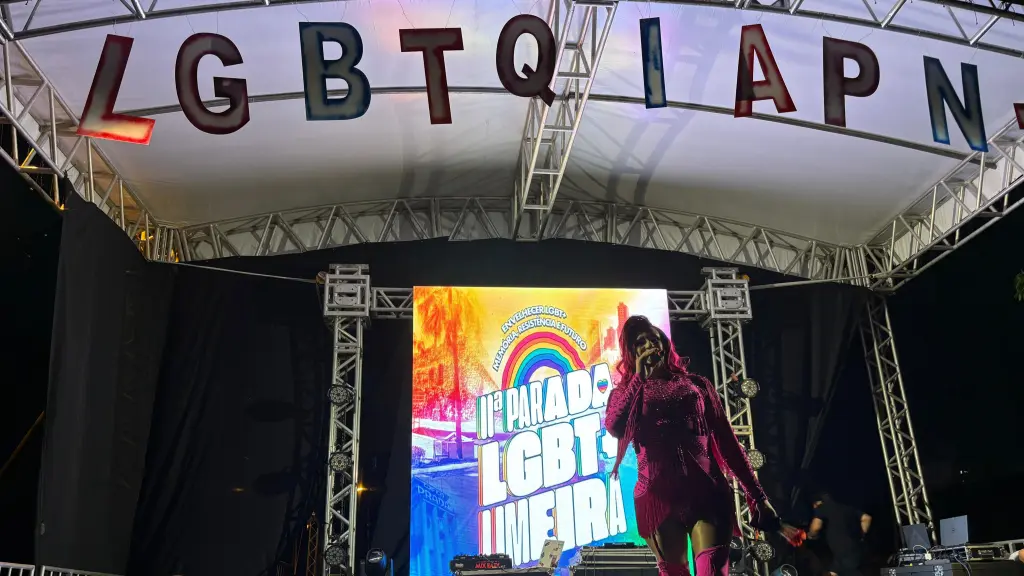 A cantora e drag queen Aretuza Lovi foi a principal atração
