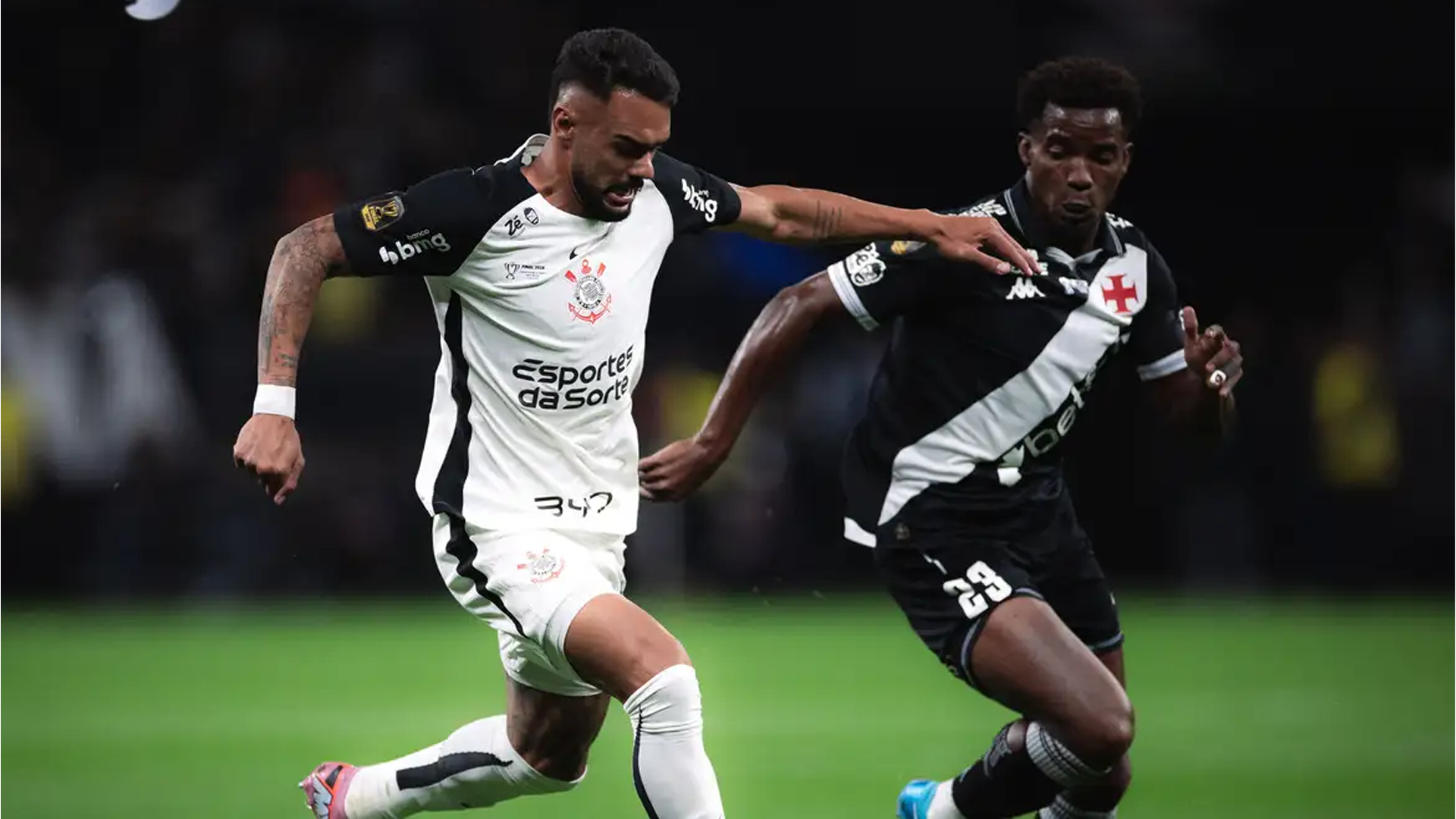 Corinthians e Vasco iniciam final com empate sem gols