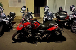 Dupla é presa após furto de moto no Parque Cidade, em Limeira