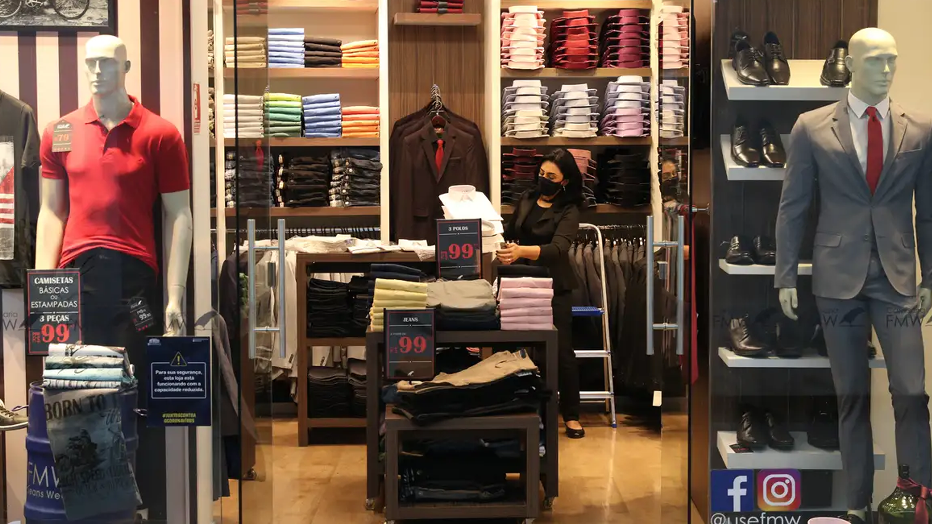 Entenda os direitos do consumidor para trocas de presentes de Natal