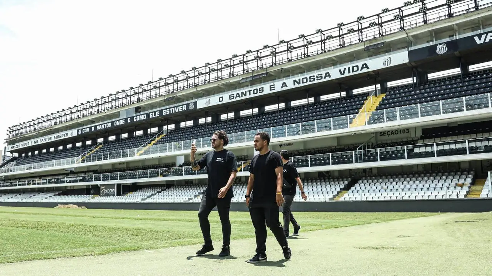 Estádios recebem visita técnica para implementação do impedimento semiautomático