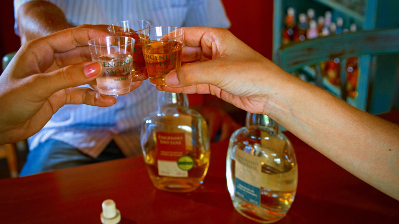 Governo de SP lança Rotas da Cachaça para fomentar turismo, agronegócio e desenvolvimento regional