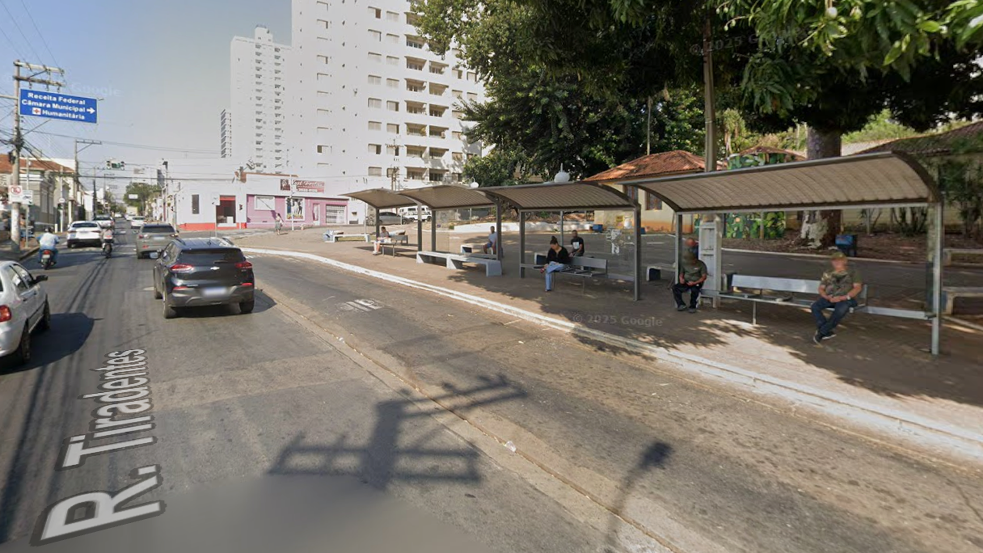 Idosa tem carteira furtada dentro de ônibus e prejuízo R$ 12 mil em Limeira