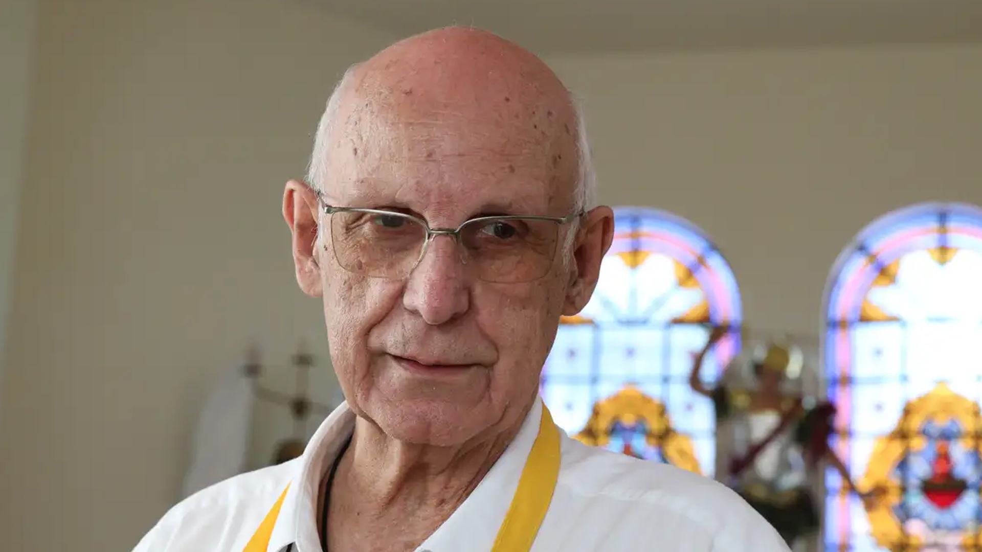Igreja manda padre Júlio deixar de transmitir missas na internet