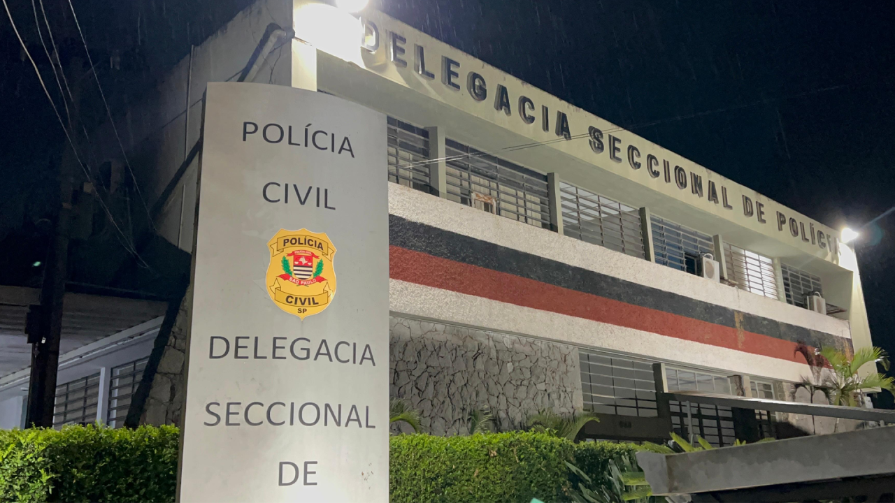 Jovem é agredida pelo companheiro e tem celular quebrado em Limeira