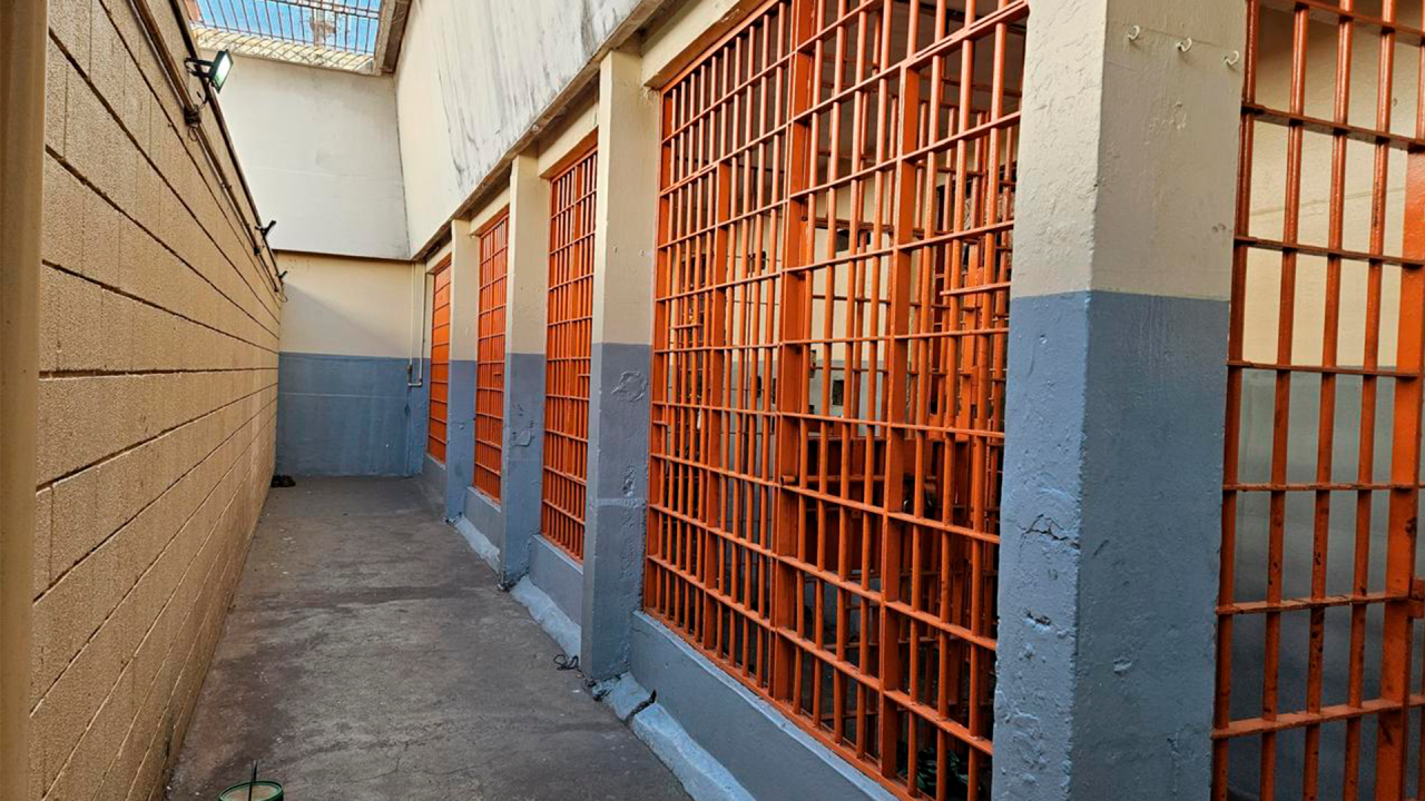 Justiça manda fechar carceragem da Delegacia Seccional de Limeira por condições degradantes
