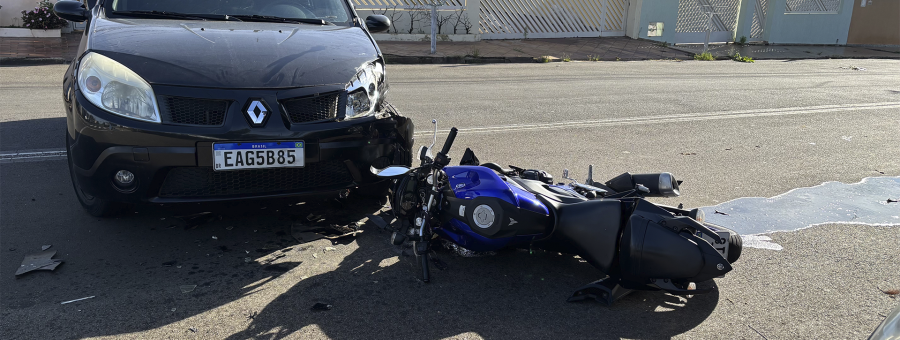 Motociclista atinge veículo que fazia conversão proibida no Egisto Ragazzo, em Limeira