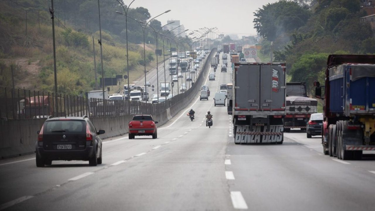 Natal e Ano Novo devem movimentar mais de 40 milhões de veículos nas rodovias de SP
