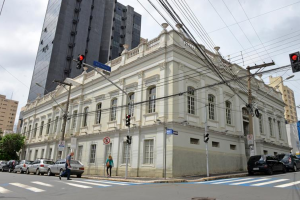 Palacete Levy recebe lançamento de novo livro de Otacílio Monteiro