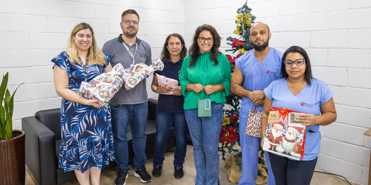 recanto-dos-idosos-recebe-doacoes-da-campanha-adote-um-bom-velhinho