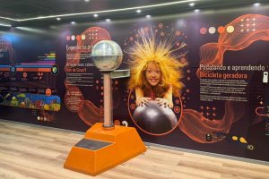 Carreta do Museu Catavento chega a Limeira com museu itinerante de ciência