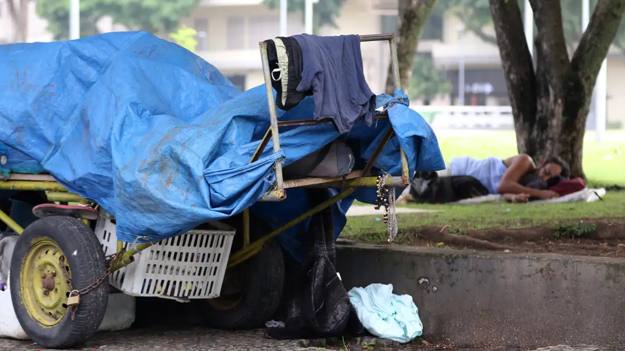 Estudo aponta mais 365 mil pessoas em situação de rua no Brasil