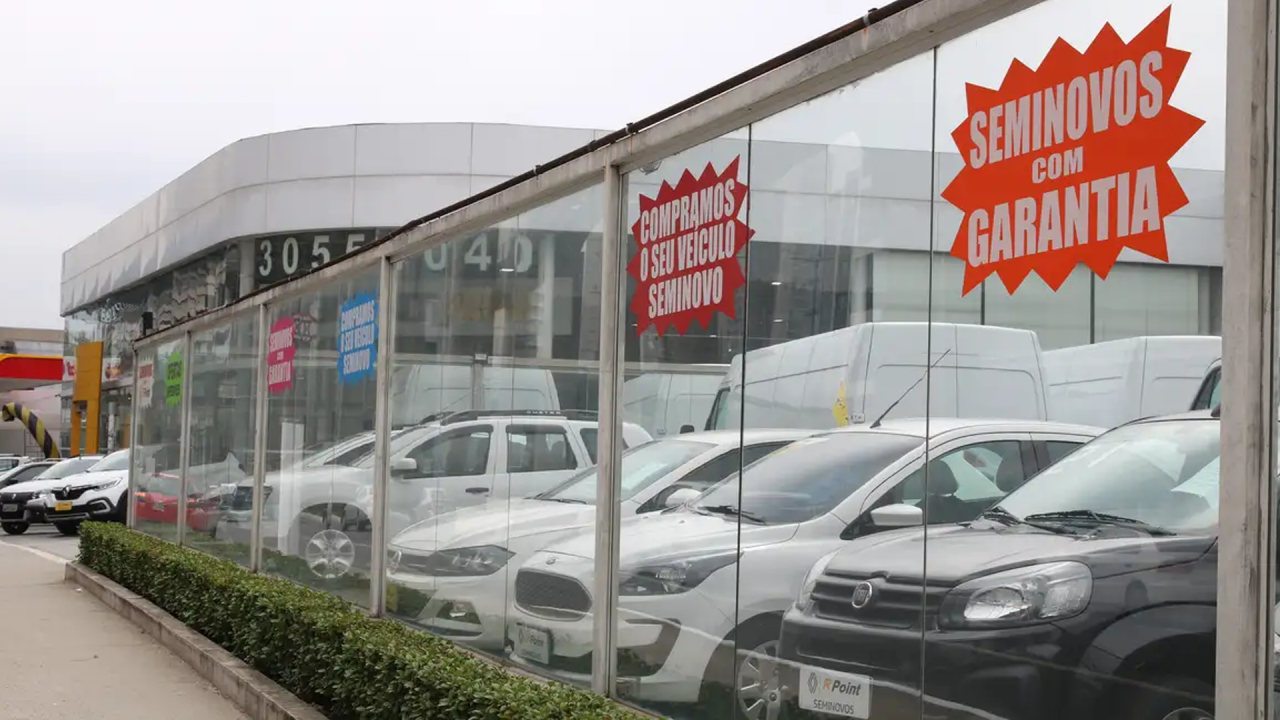 Financiamento de veículos fecha 2025 com 7,3 milhões de unidades