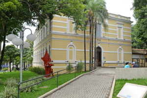 Limeira abre 600 vagas em cursos gratuitos de artes, música e teatro para 2026