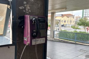 Limeira possui 162 telefones públicos que serão retirados até 2028