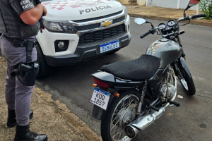 Motociclista é preso com placa irregular e chassi alterado no Jd. Odécio Degan, em Limeira